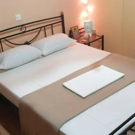 Cozy Apollon Villa, Sea View, Next To Galaxidi *