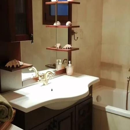Cozy Apollon Villa, Sea View, Next To Galaxidi ヴィラ エラティニ